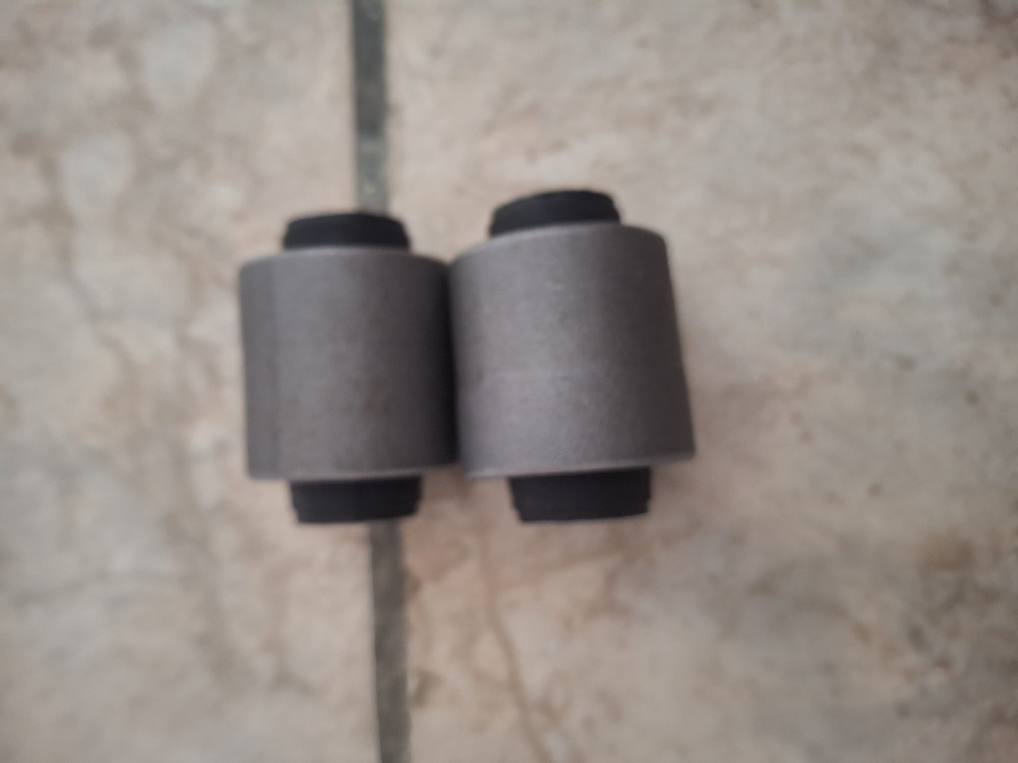 Rear bushing pa mitsubishi lancer.